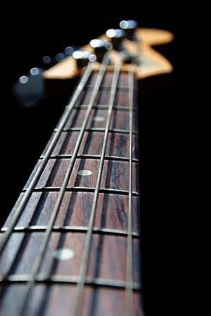 Бас-гитара для начинающих, как выбрать бас-гитару